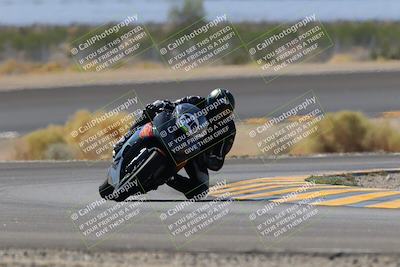 media/Oct-08-2022-SoCal Trackdays (Sat) [[1fc3beec89]]/Turn 14 (1050am)/